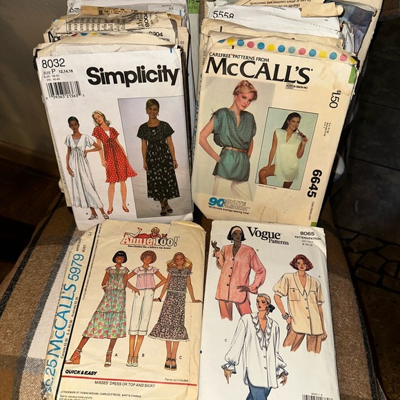 31 vintage sewing patterns! Vogue Vintage Patterns & other brands, mixed sizes - Picture 7 of 13